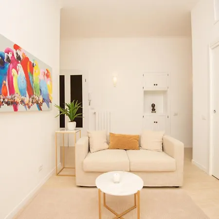 West Park With Parking By Solutions Apartment